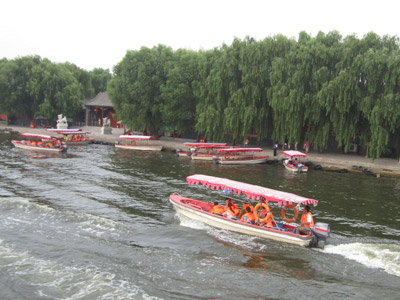 不同旅游船的功能分析？